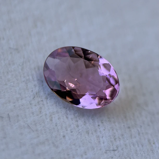 Turmalina-0.60ct-6.7x4.9x2.2mm 1