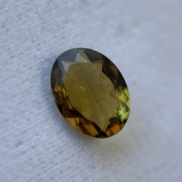 Turmalina-1.05ct-7.8x5.8x2.7mm 1