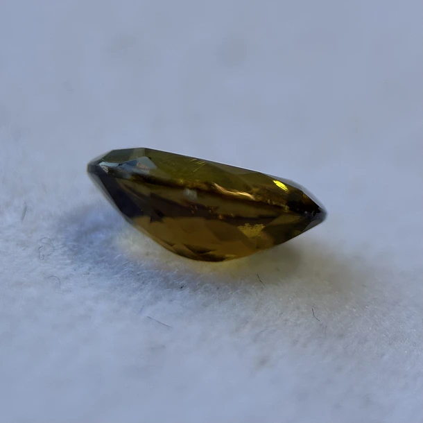 Turmalina-0.95ct-7.9x5x2.9mm 3