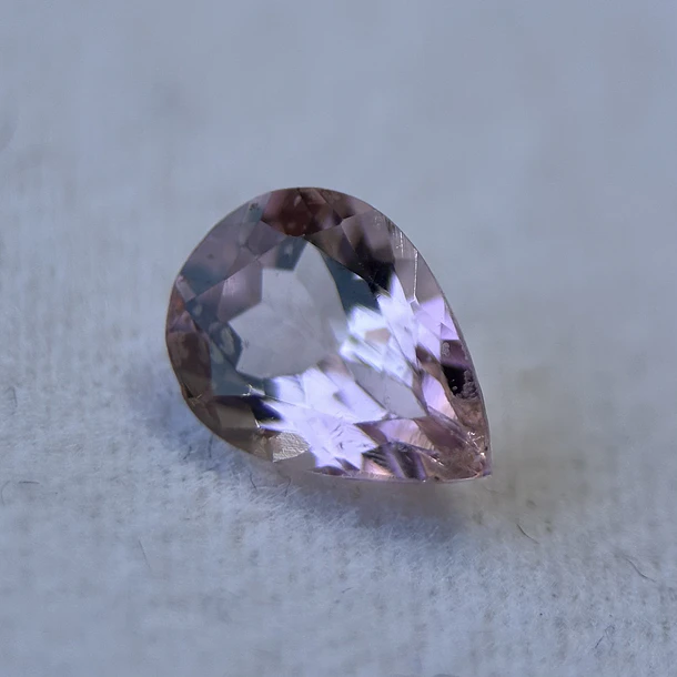 Turmalina-0.90ct-7.6x5.7x3.8mm 1