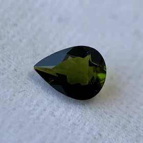 Turmalina-0.85ct-7.8x5.9x2.7mm