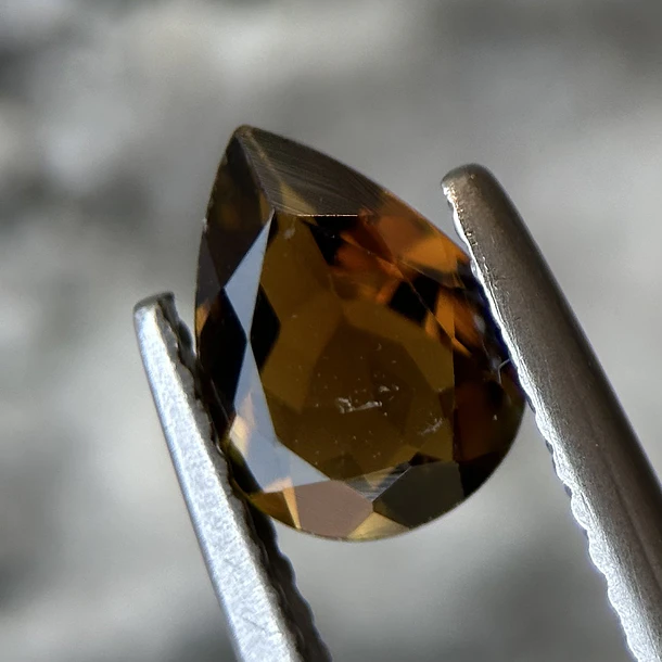 Turmalina-1.80ct-7.7x5.8x2.6mm 1