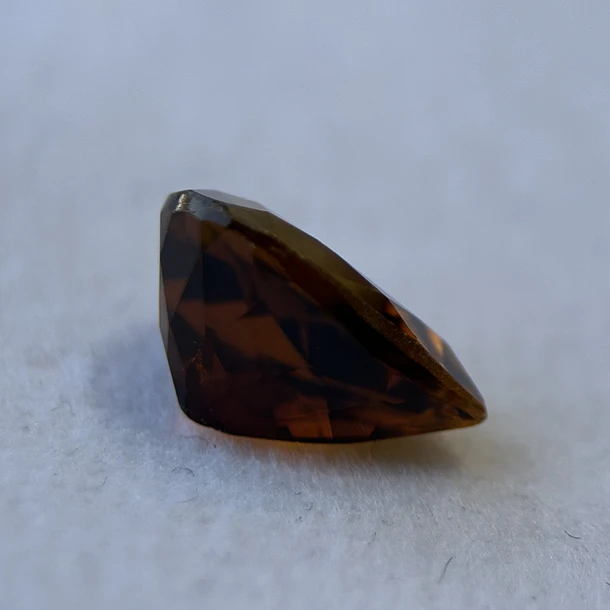 Turmalina-1.95ct-9.9x7.4x5.1mm 2