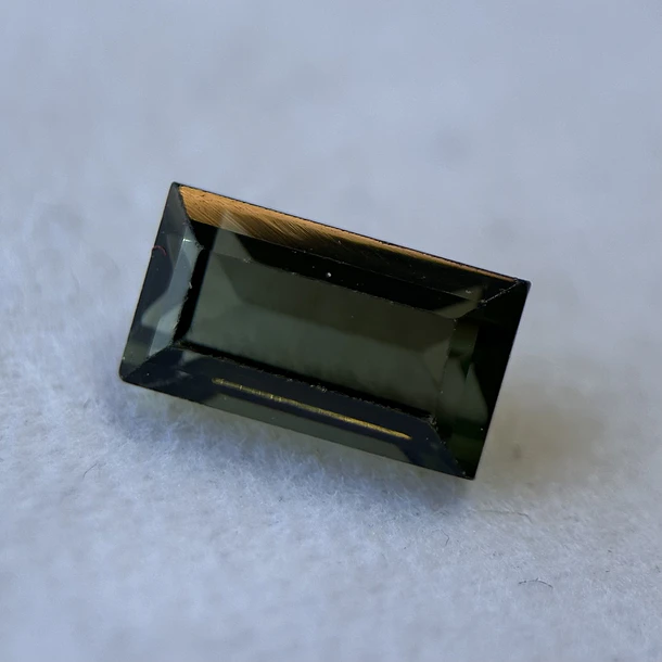 Turmalina-2.35ct-9.1x5.1x4.9mm 1