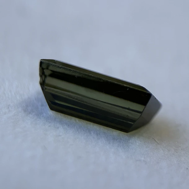 Turmalina-3ct-10.6x5.8x4.4mm 2