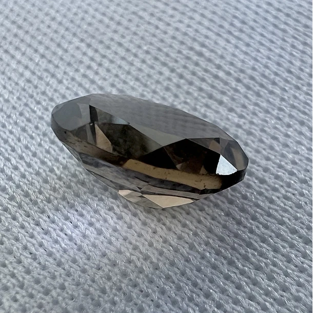 Cuarzo ahumado-1.95ct-9x7.1x4.3mm 3