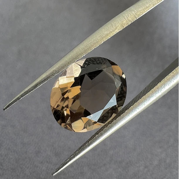 Cuarzo ahumado-1.10ct-8.2x6x4mm 1
