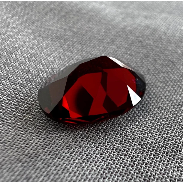 Granate rojo-2.10ct-10x8.1mm 3