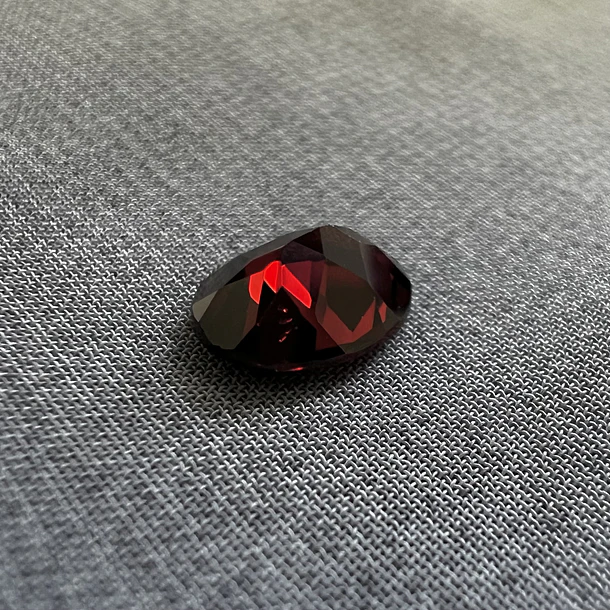 Granate rojo-2.75ct-10.1x8.1x4mm 3