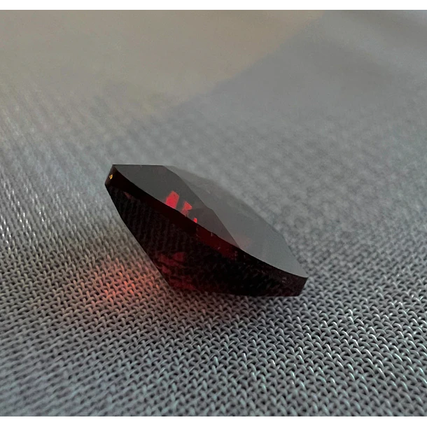 Granate rojo-1.30ct-6.4x6.4x4mm 3