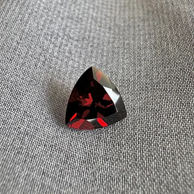Granate rojo-0.85ct-6.1x6.1x3.4mm