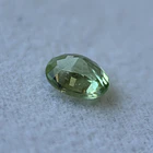 Granate tsavorita-0.35ct-5.1x3.9x2.6mm 2