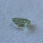 Granate tsavorita-0.40ct-4.7x3.6x2.7mm 2
