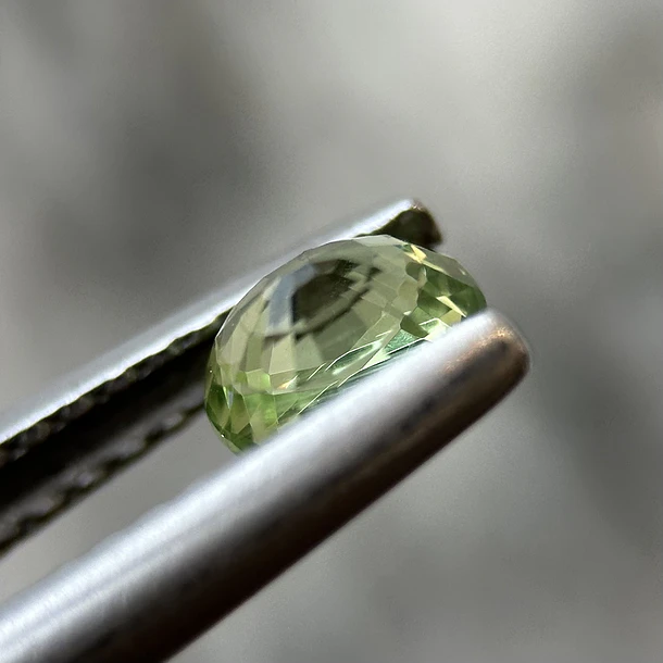 Granate tsavorita-0.50ct-4.6x4.2x3mm 2