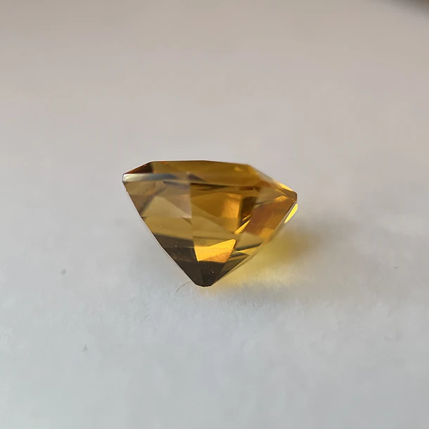 Citrino color mandarina-3.545ct-10x9.6x6.8mm- COPIAR 3