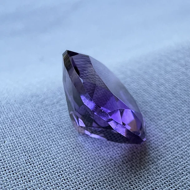 Amatista morada-1.75ct-8.9x6.8x4.9mm 2