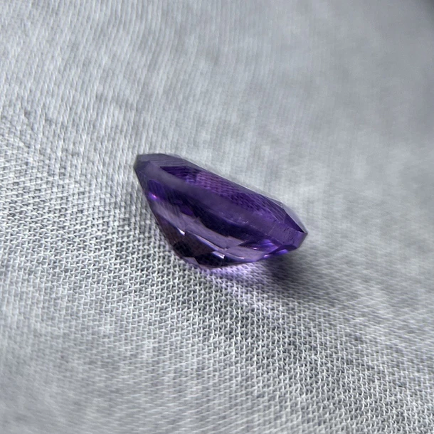 Amatista morada-2.30ct-9.9x7.8x4.9mm 3