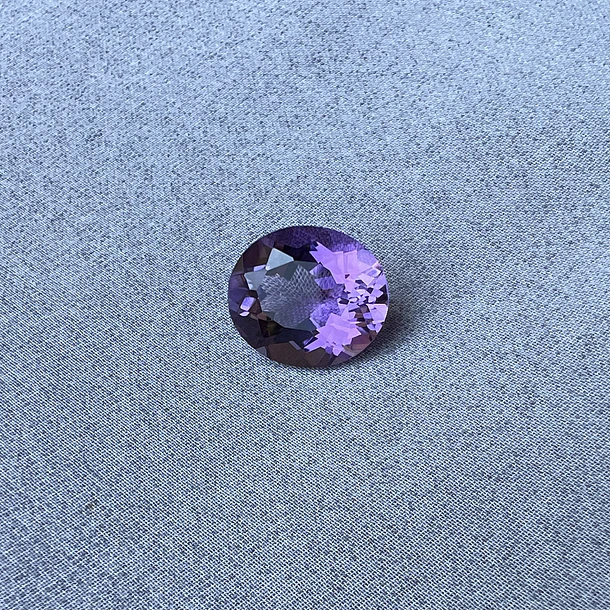 Amatista morada-2.30ct-9.7x7.5x4.9mm 1