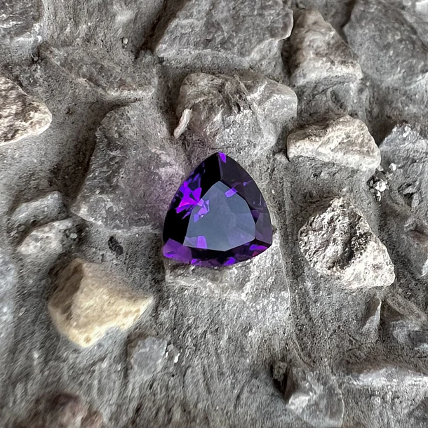 Amatista morada-2.10ct-7.8x7.8x5.8mm 1