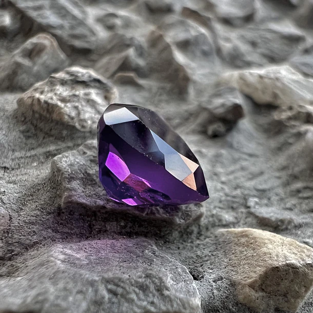 Amatista morada-2.10ct-7.8x7.8x5.8mm 3