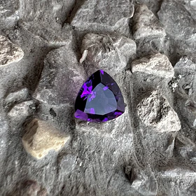 Amatista morada-1.65ct-8.2x8.2x4.8mm