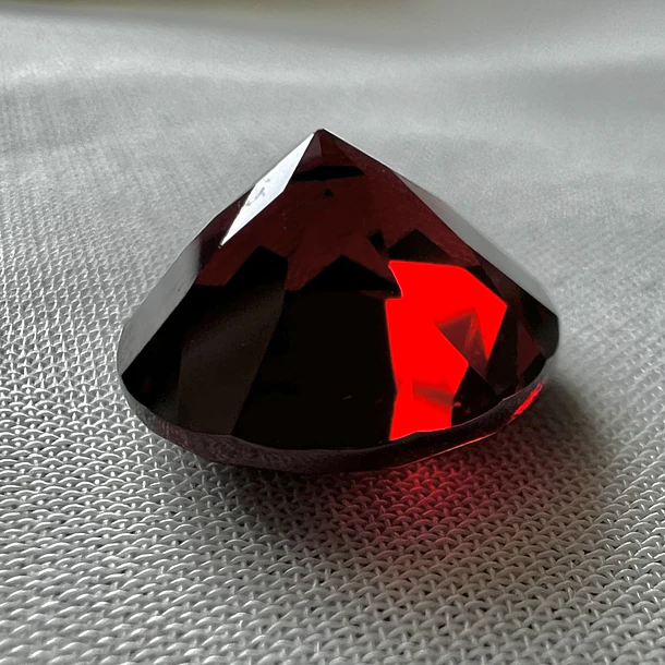 Granate rojo-2.25ct-8.1x8.1x4.5mm 3