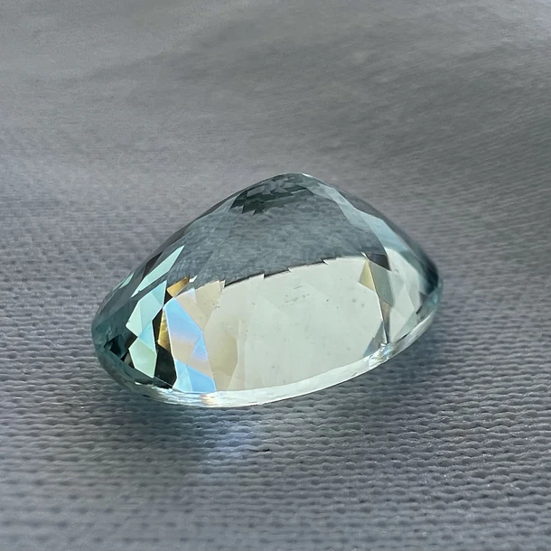 Aguamarina-1.95ct-9x7mm 3