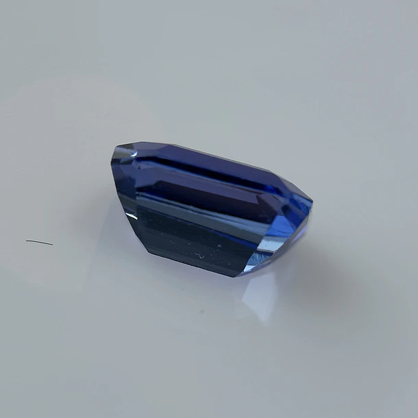 Tanzanita AIG-1.54ct-7.76x5.24x4.17mm 2