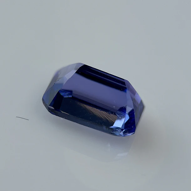 Tanzanita AIG-1.54ct-7.76x5.24x4.17mm 3