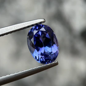 Tanzanita AIG-1.67ct-8.09x6.05x4.40mm
