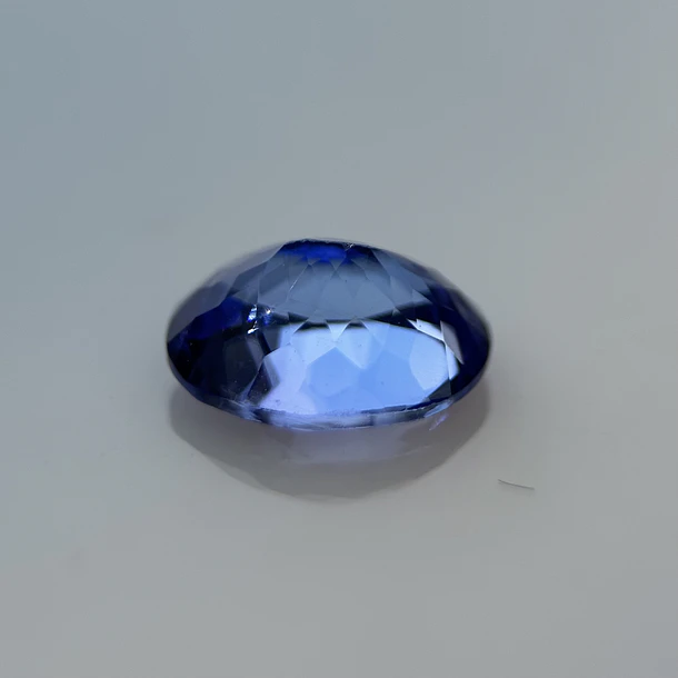 Tanzanita AIG-1.95ct-8.90x6.66x4.50mm 3