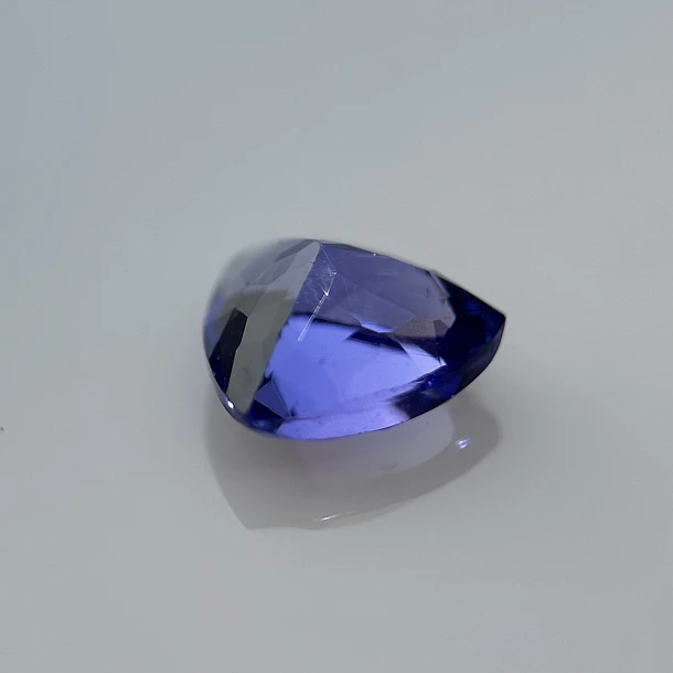 Tanzanita AIG-1.30ct-7.05x6.77x3.92mm 3