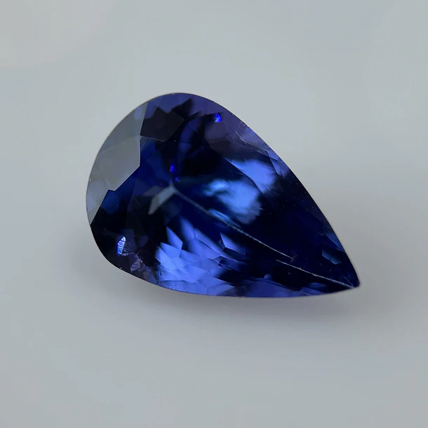 Tanzanita AIG-2.62ct-11.97x7.79x4.97mm 1