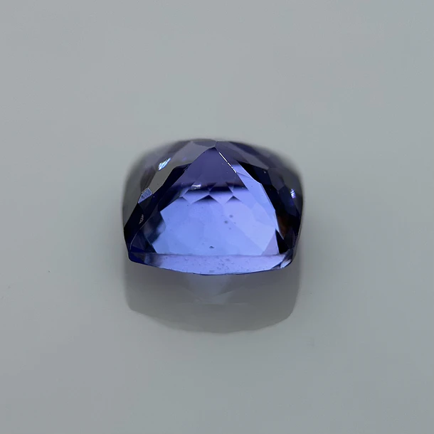 Tanzanita AIG-1.84ct-6.96x6.87x4.35mm 3