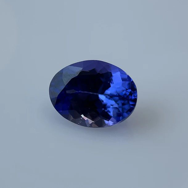 Tanzanita AIG-1.34ct-8.07x6.12x4.01mm 1