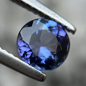 Tanzanita AIG-1.24ct-6.50x6.40x4.12mm