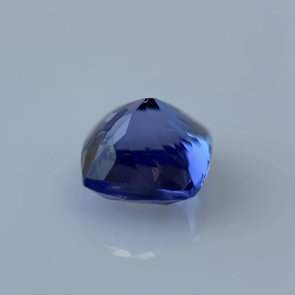 Tanzanita AIG-1.37ct-6.14x6.03x4.45mm 3