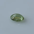 Granate tsavorita-0.40ct-4.9x3.8x2.8mm 3