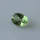 Granate tsavorita-0.45ct-5.2x4.1x3mm 1
