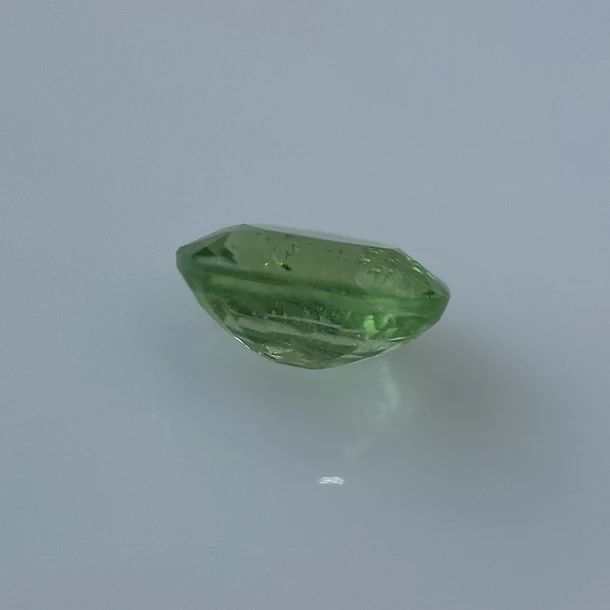 Granate tsavorita-0.35ct-5x3.7x2mm 3