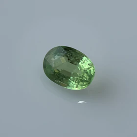 Granate tsavorita-0.30ct-5.1x3.6x2.5mm