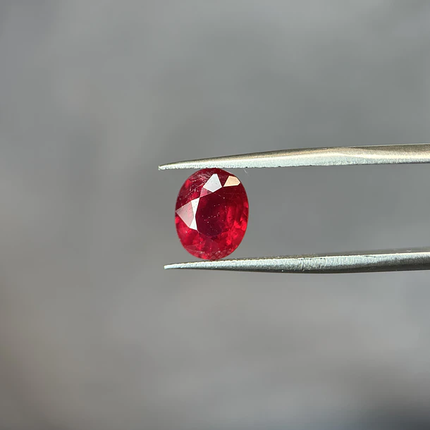 Rubí-3ct-8.9x7.2x5mm 1