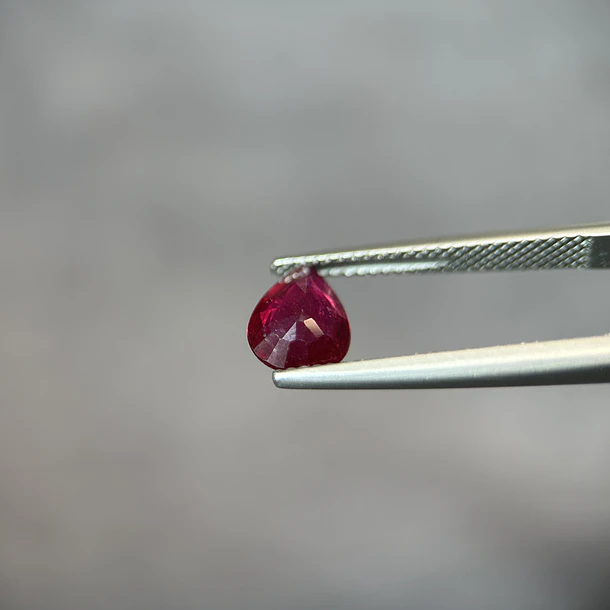 Rubí-1.68ct-9.1x6.8x3.3mm  3
