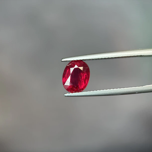 Rubí-2.83ct-9x7.1x4.7mm 1