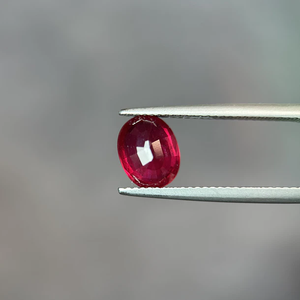 Rubí-2.83ct-9x7.1x4.7mm 2