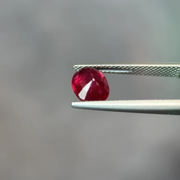 Rubí-2.83ct-9x7.1x4.7mm 3