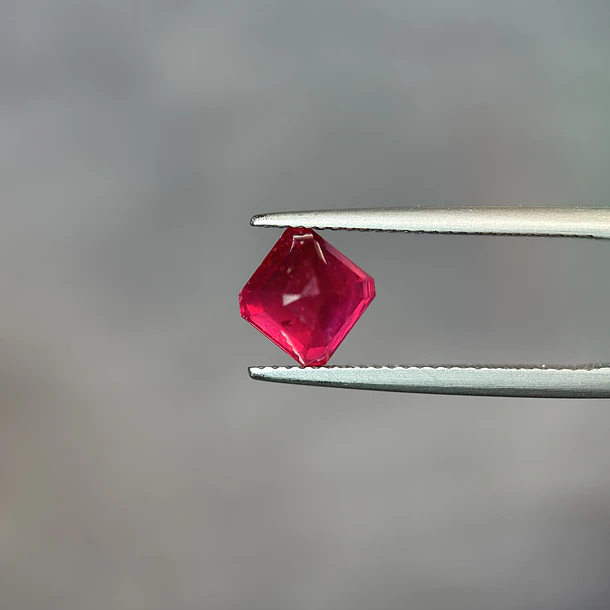 Rubí-3.04ct-6.9x6.8x5.6mm 2