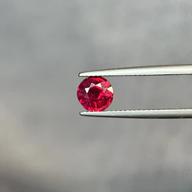 Rubí -1.94ct-6.8x4.8mm