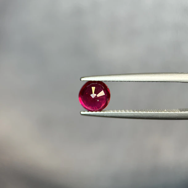 Rubí -1.94ct-6.8x4.8mm 2