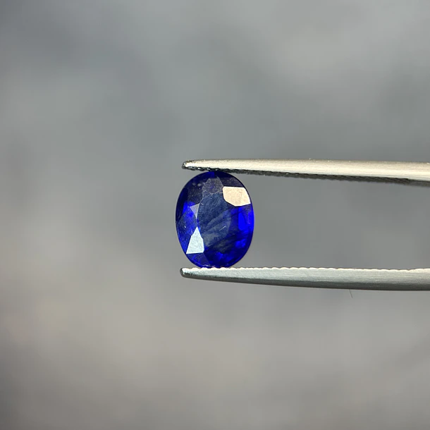 Zafiro azul-2.67ct-9x7.1x4.2mm 1